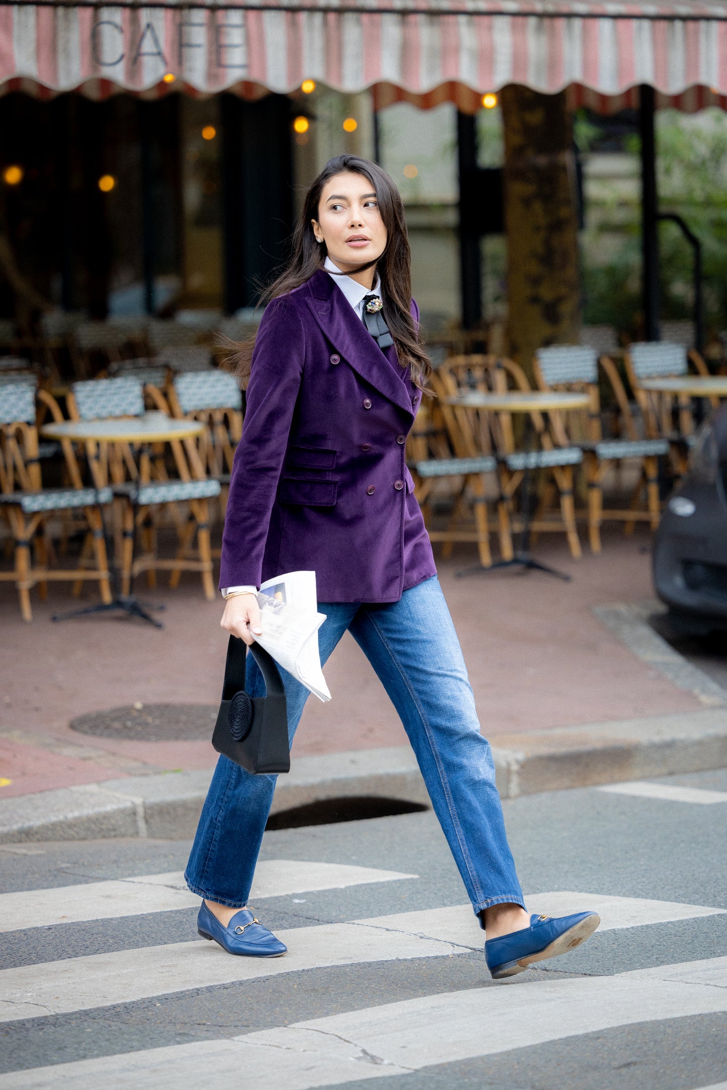 Régate femme Walter – Bijou de cou chic en satin noir et strass