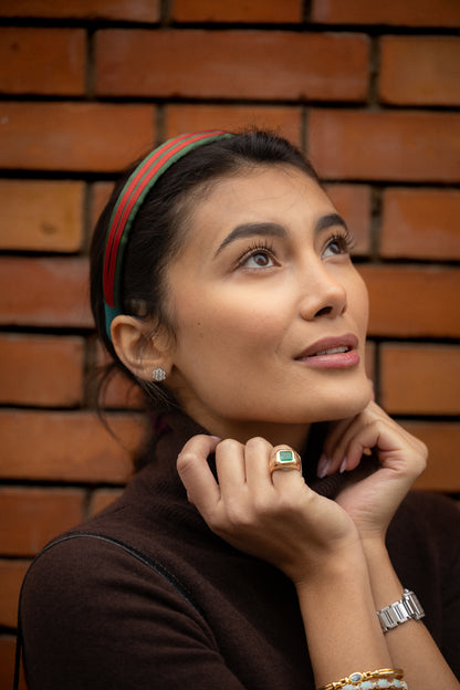 Serre-tête Gloria – Serre-tête en satin vert forêt et double ruban rouge, style preppy chic