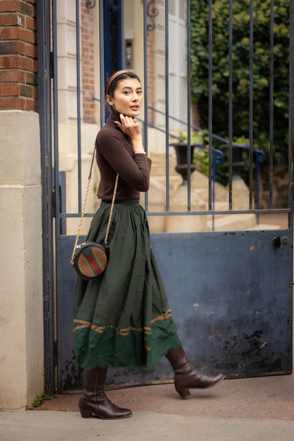 Serre-tête Gloria – Serre-tête en satin vert forêt et double ruban rouge, style preppy chic