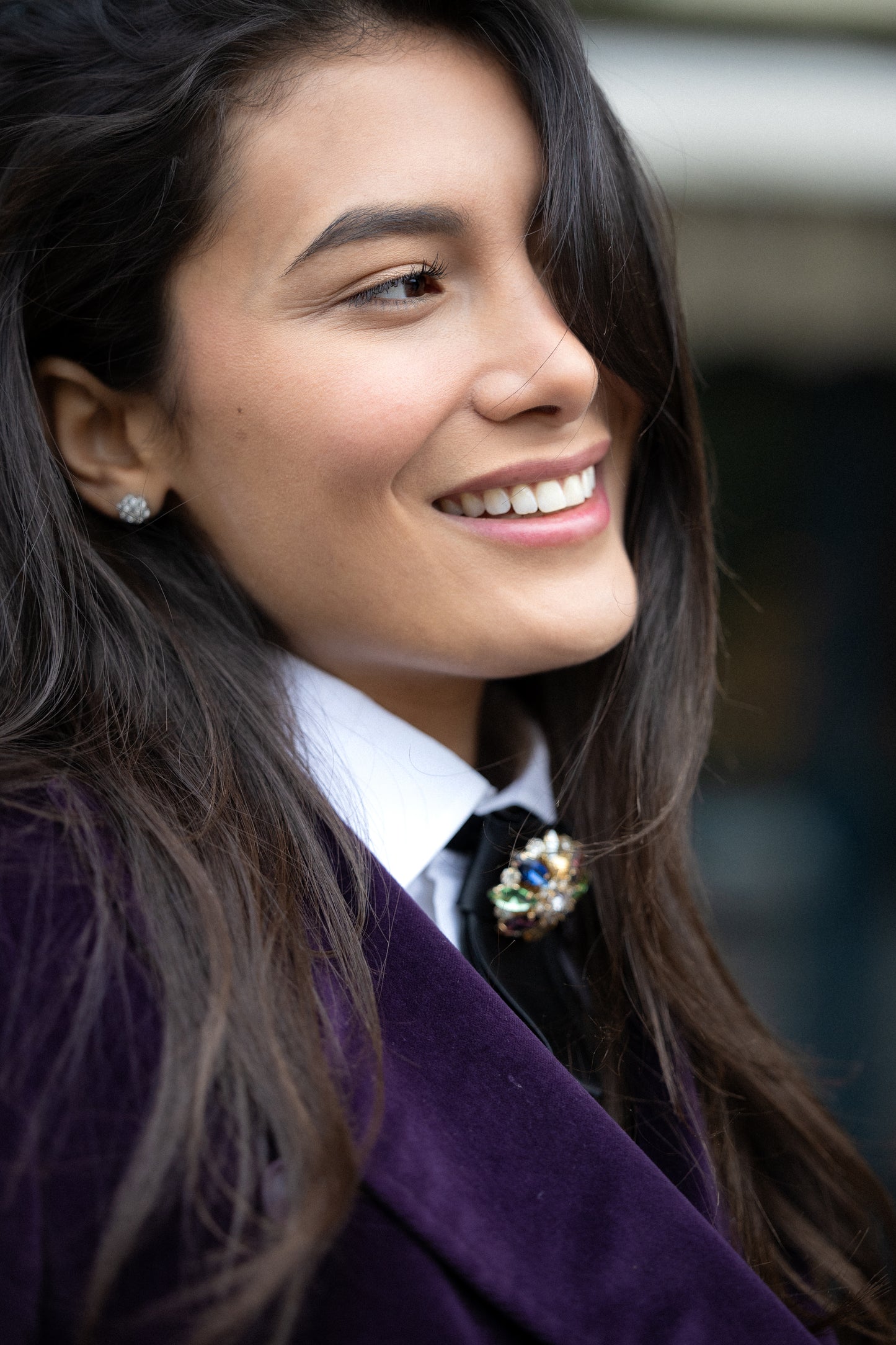 Régate femme Walter – Bijou de cou chic en satin noir et strass