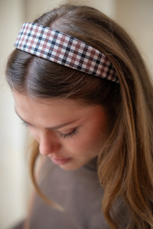 Serre-tête femme Blair en tissu vichy marron, blanc et noir – bijou de cheveux chic et élégant