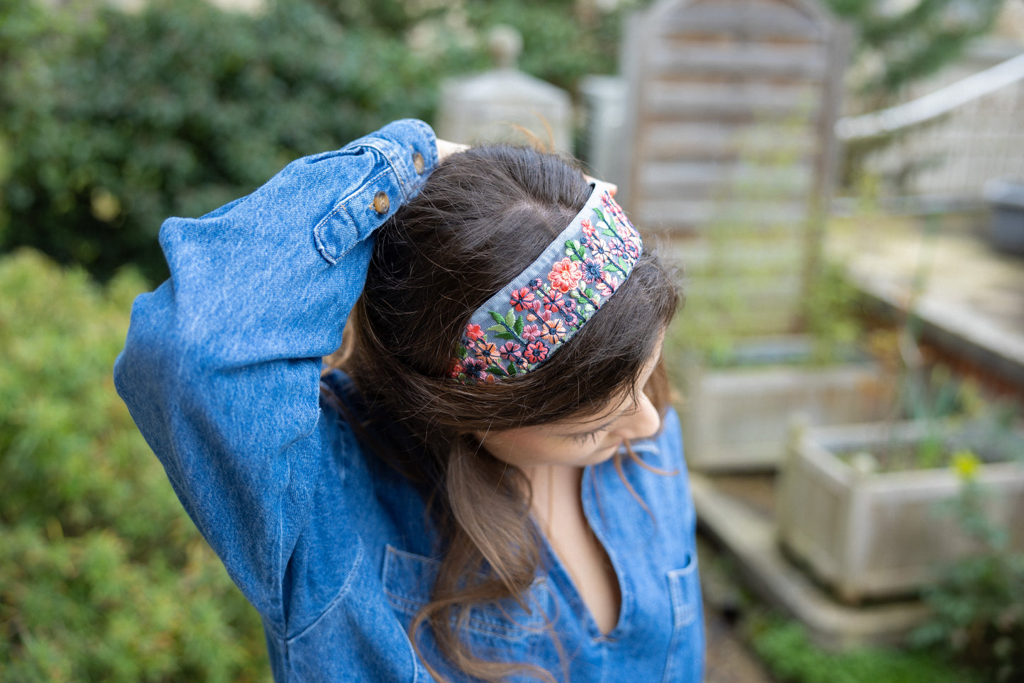 Serre-tête Mary Jane – Tulle brodé rose et vert | Accessoire cheveux bohème