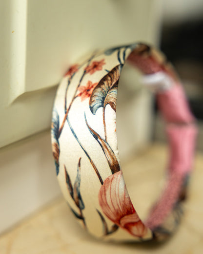 Serre-tête Vera plat – Soie crème à motif floral | Accessoire cheveux élégant