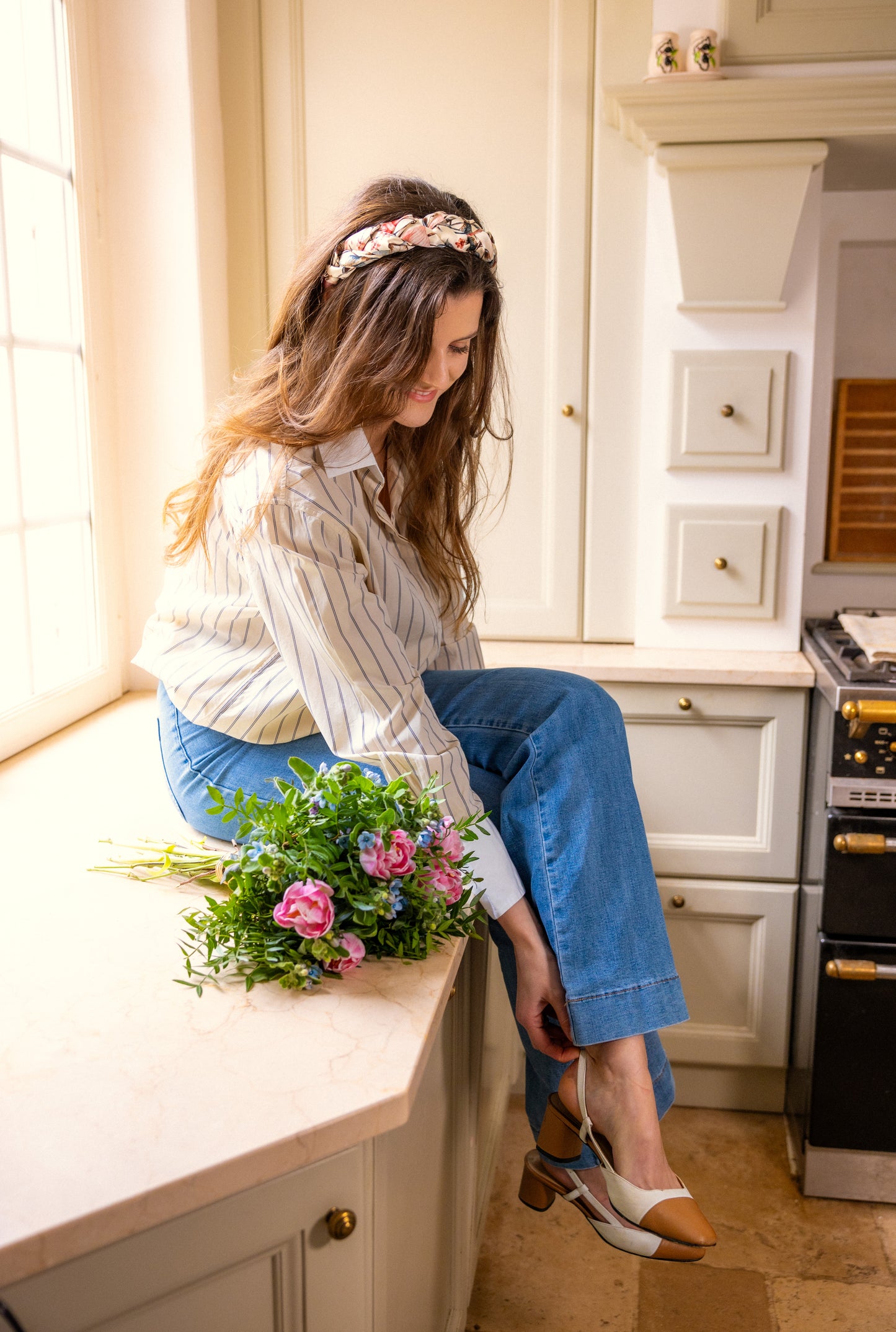 Serre-tête Vera tressé – Soie crème à motif floral | Accessoire cheveux bohème chic